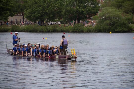 2017 BDBF Wellness Warriors Coed team - paddles buried, ready to practice a race start